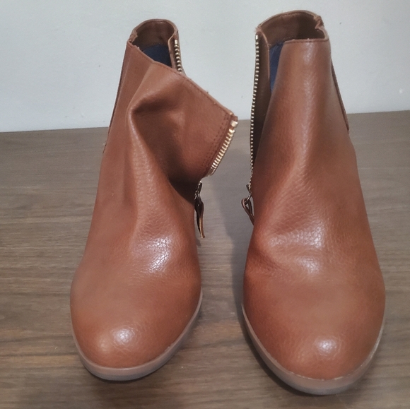 Dr. Scholls Copper Brown Boots - Picture 8 of 9